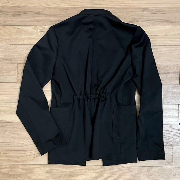 Fitted Black Blazer - Picture 3 of 3